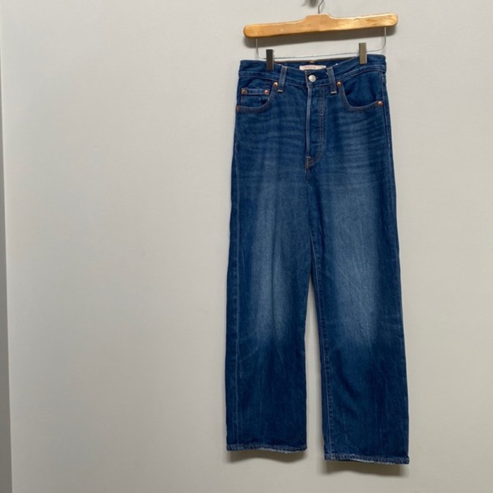 ❗️SOLD❗️Levi’s Ribcage Straight Leg Jeans Size 26 - Picture 4 of 10